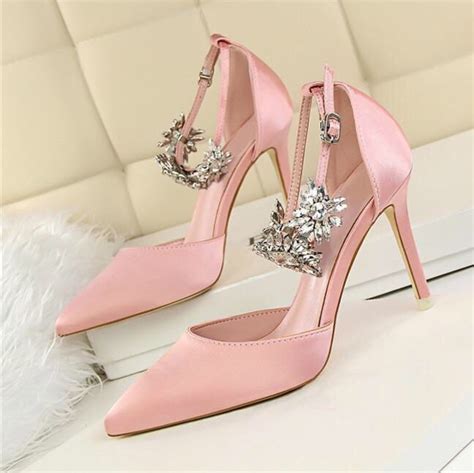 Pink Shoes 